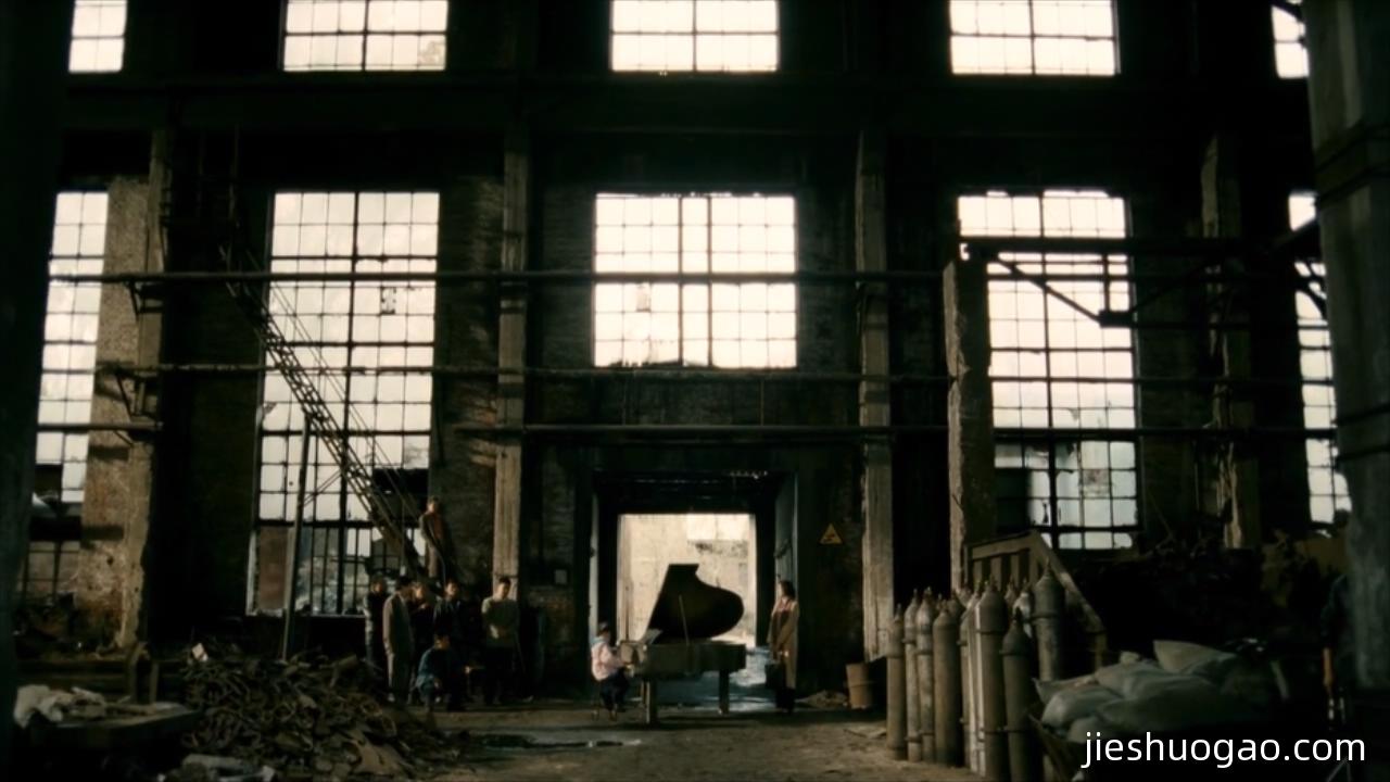2010《钢的琴》3175字，10分钟剧情解说稿-第16张图片